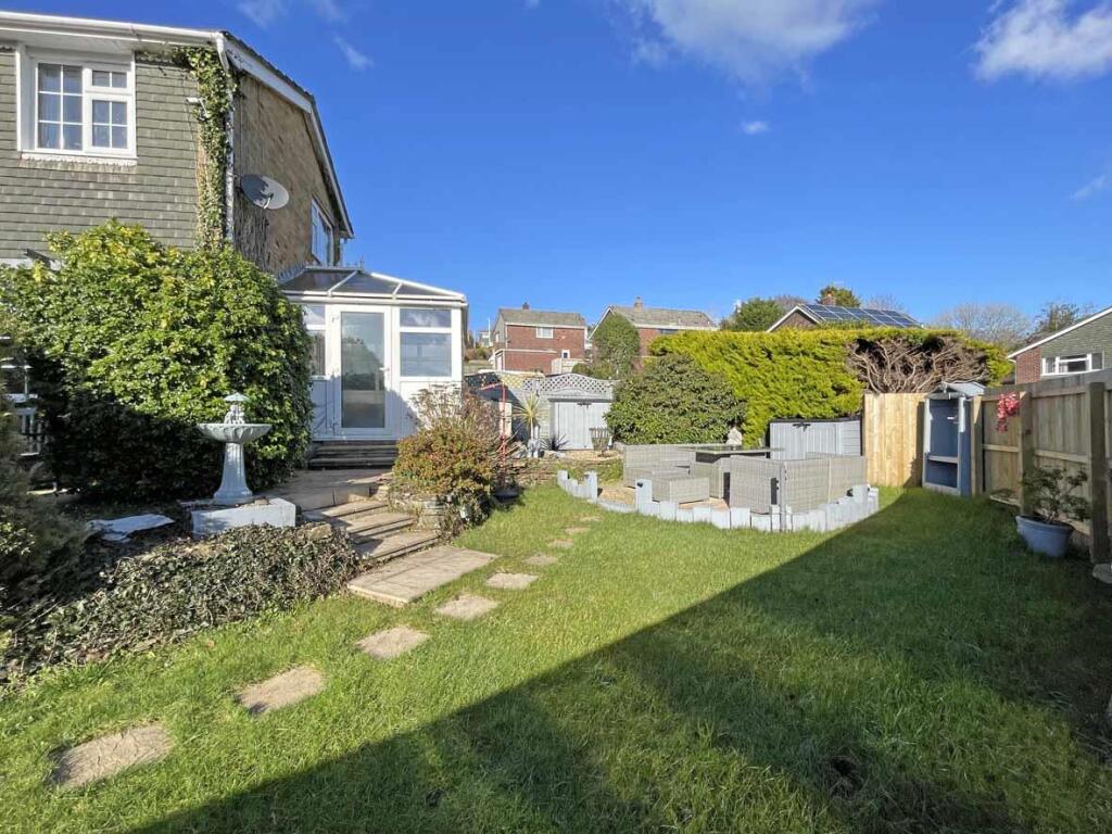 Drax Gardens 23 Garden 2.jpg