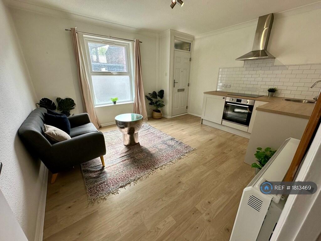 Kitchen &amp; Living Room