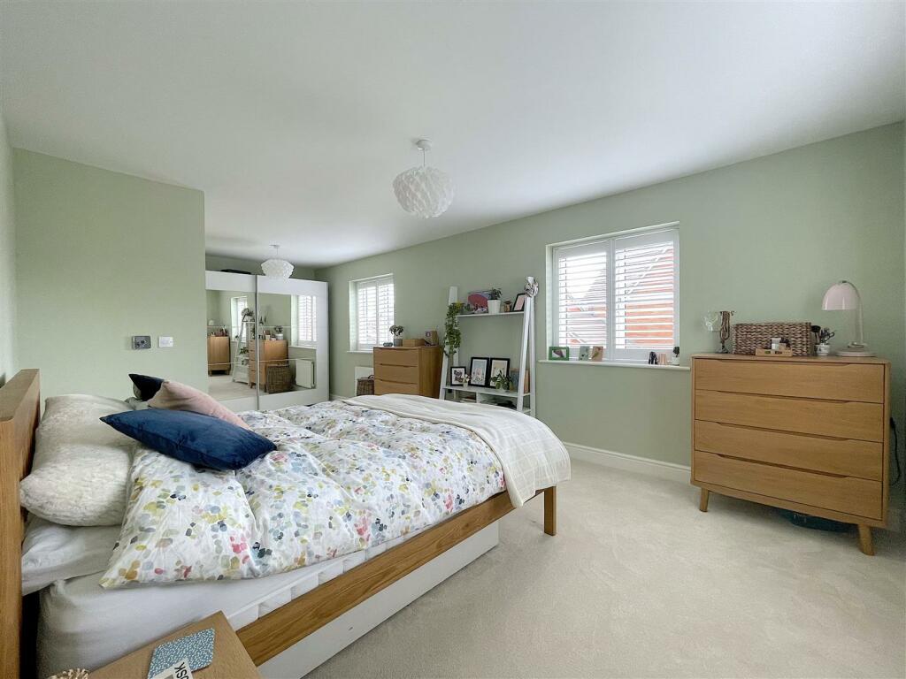 Bedroom One (3).jpeg