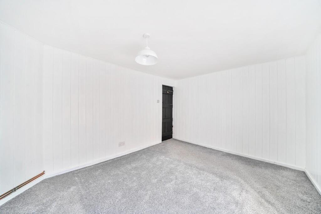 Bedroom 1 corner.jpg