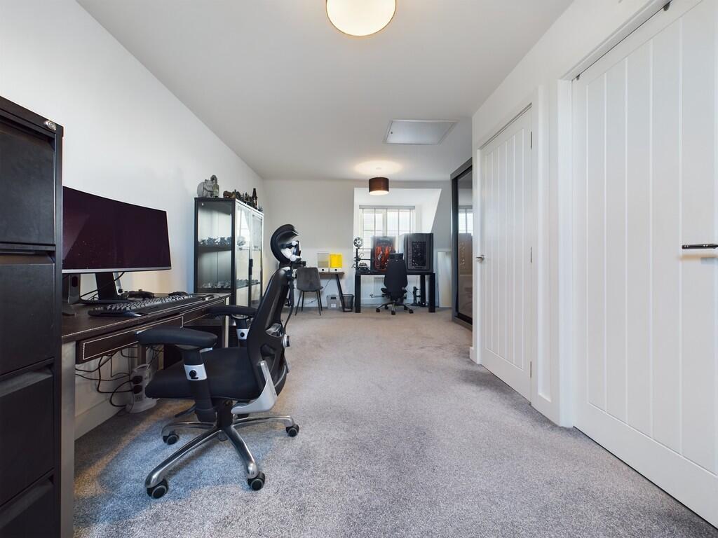 CAM04273G0-PR0080...