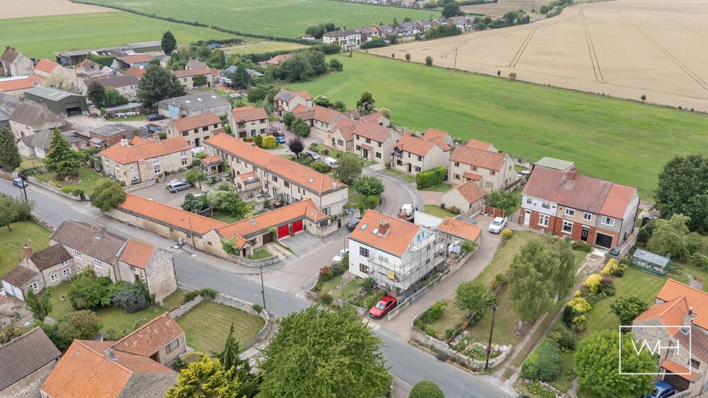 4 Manor Farm Close, 