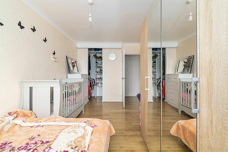 Bedroom. - Paul Court, London Road, Romford RM7 9PR