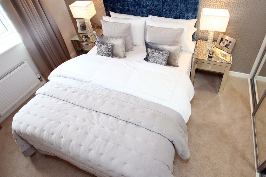 Principal bedroom