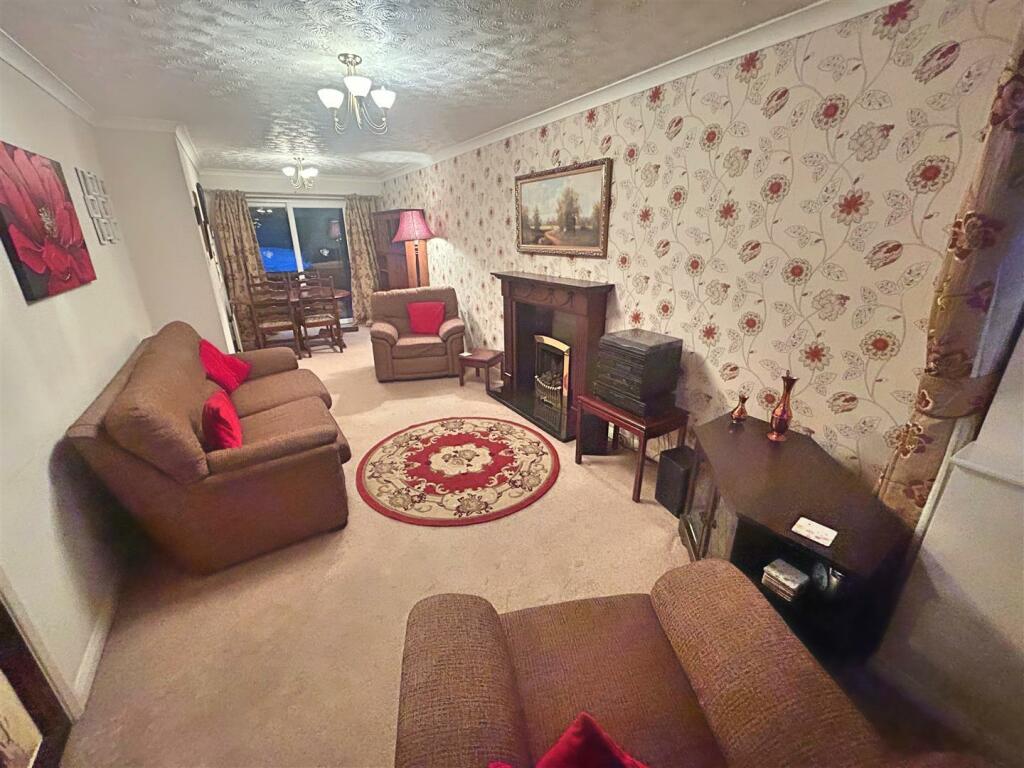 IMG_2737 (Large).JPG