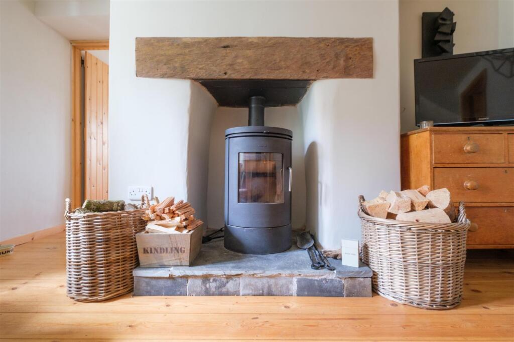 Parry Kenwyn Cottage Crafthole nPhotos-2.jpg