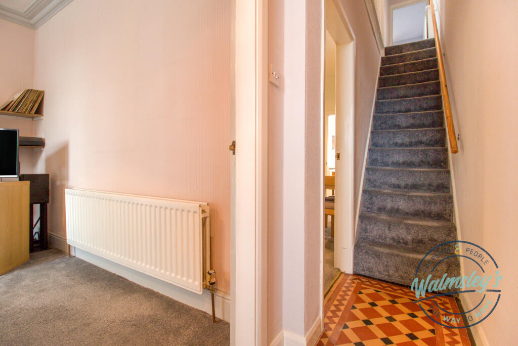 Front &amp; rear reception from hallway