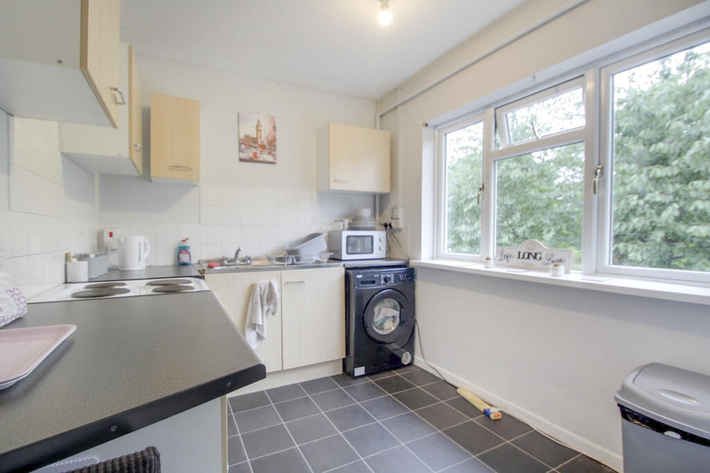 Kitchen (105)