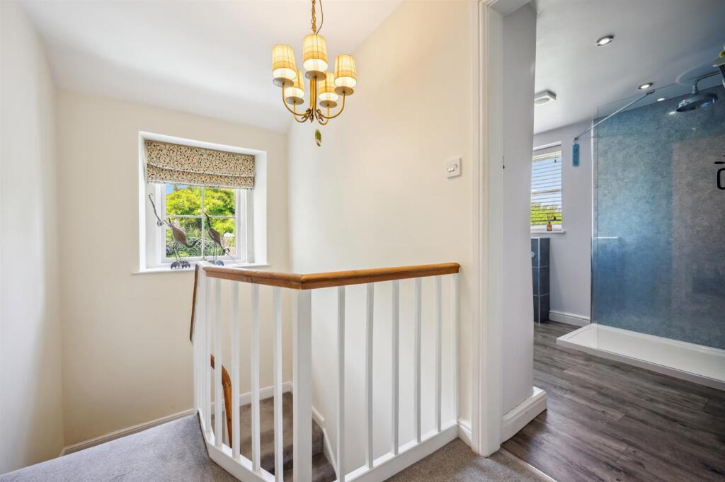 First floor landing.jpg