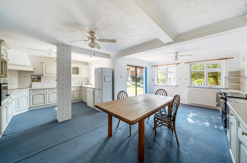 1306507-23-6849b6...