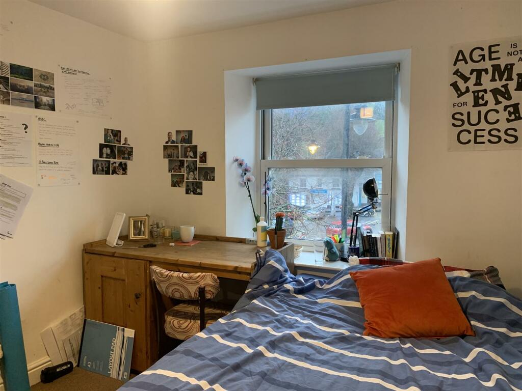 Bedroom 2.jpeg