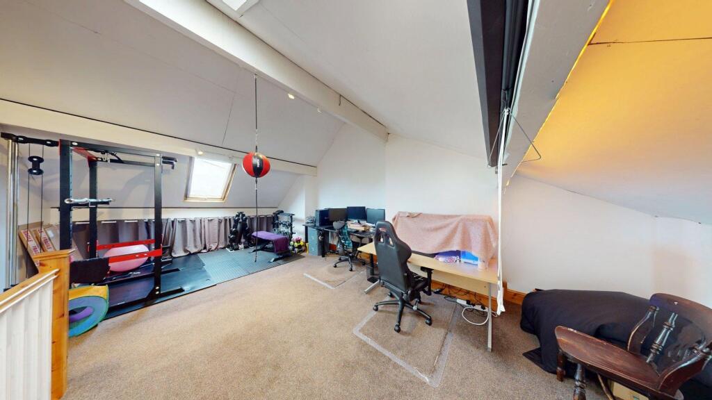 Bedroom 4 / Loft Room