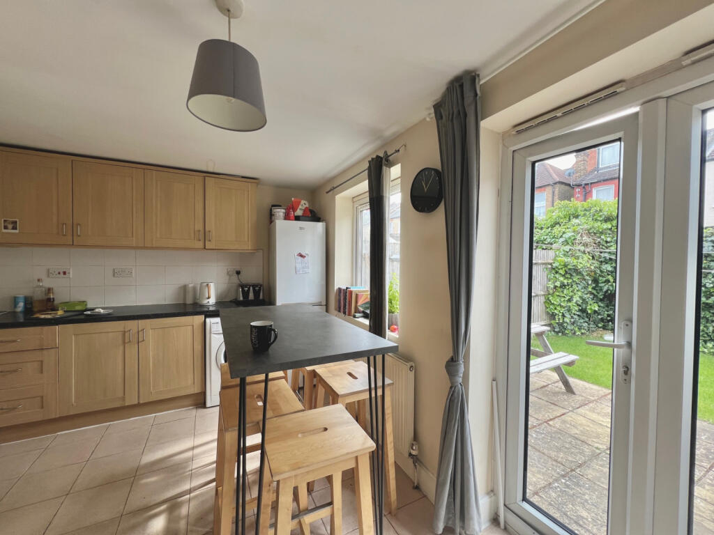 open plan kitchen dining