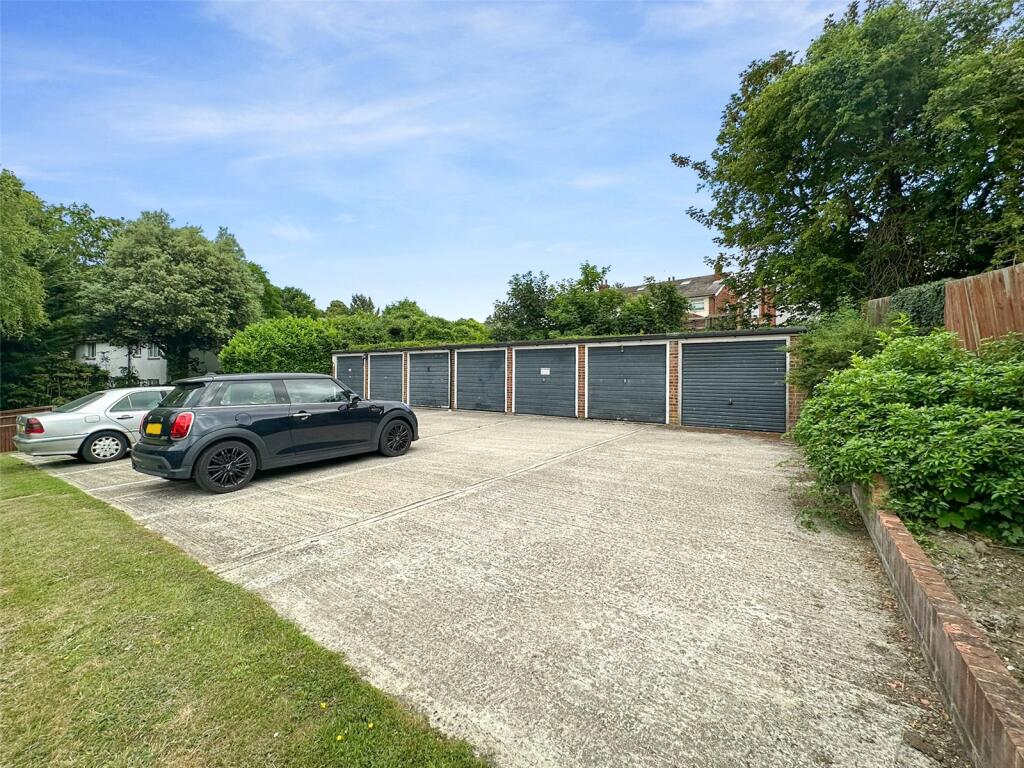 Garage &amp; Parking