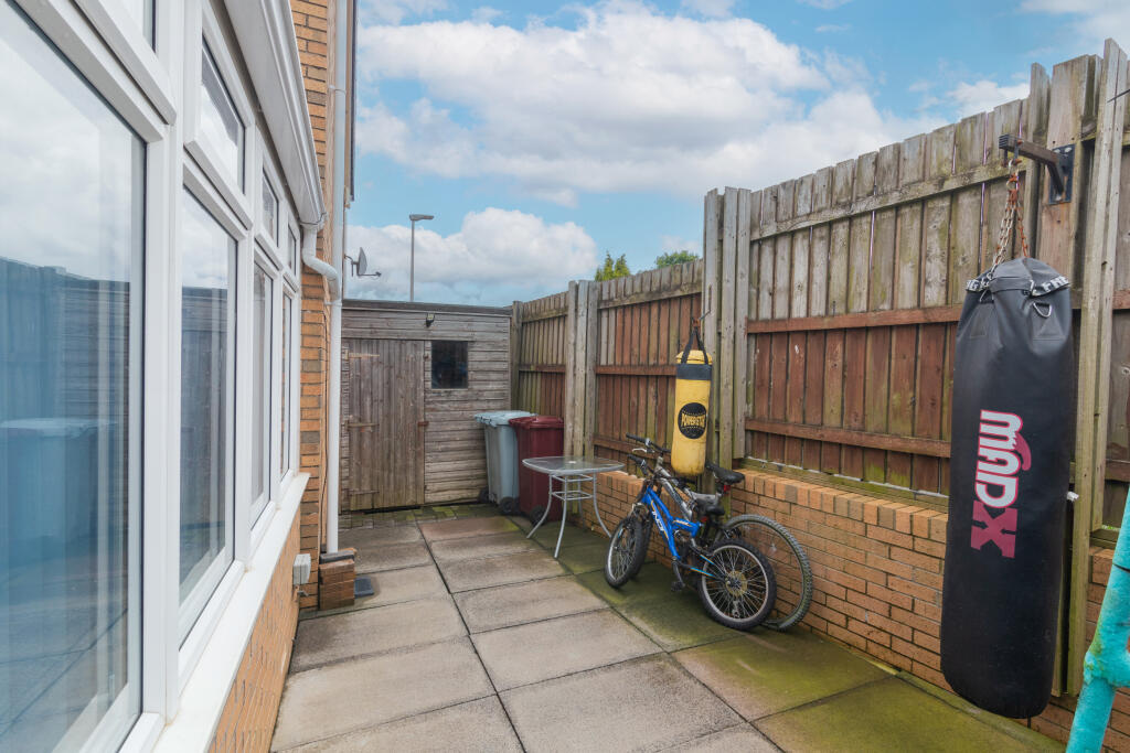 Rear Side Garden