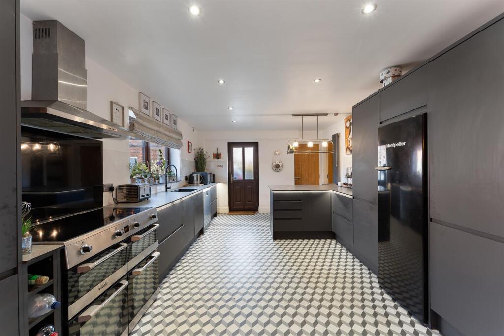 Kitchen Diner