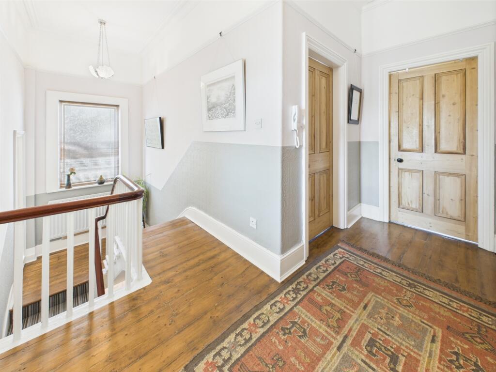 CAM02386G0-PR0130-STILL009