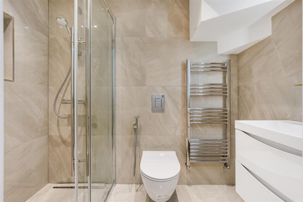 87 Brassie Avenue-16.jpg