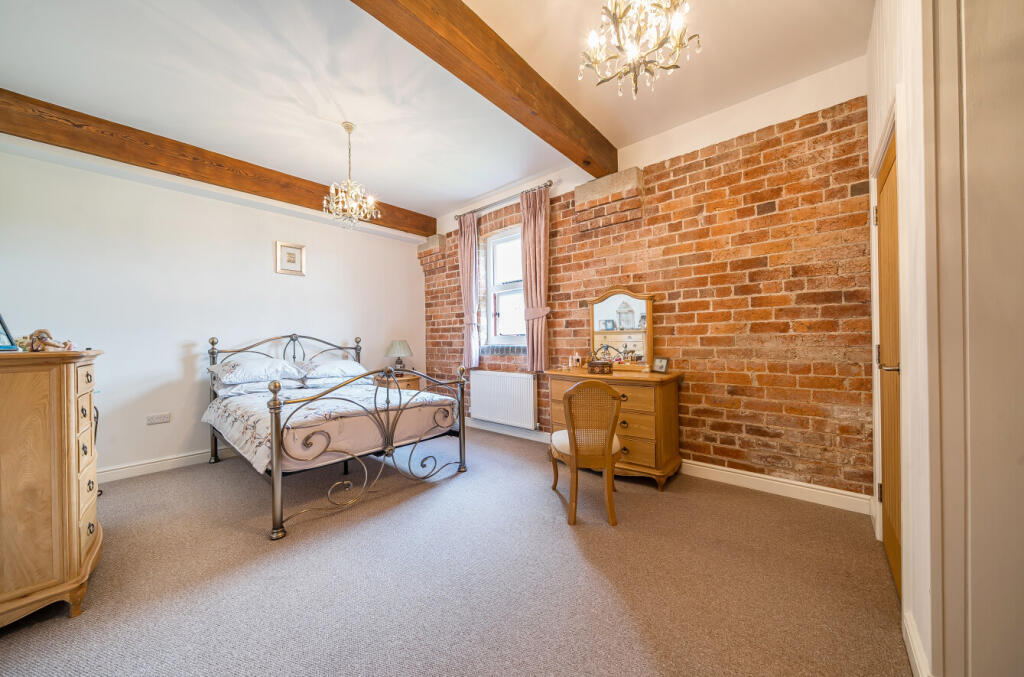 1360696-15-68dd2b...