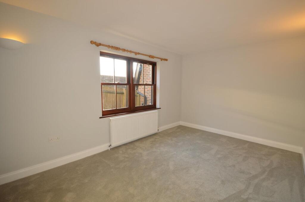 Bedroom 2.JPG