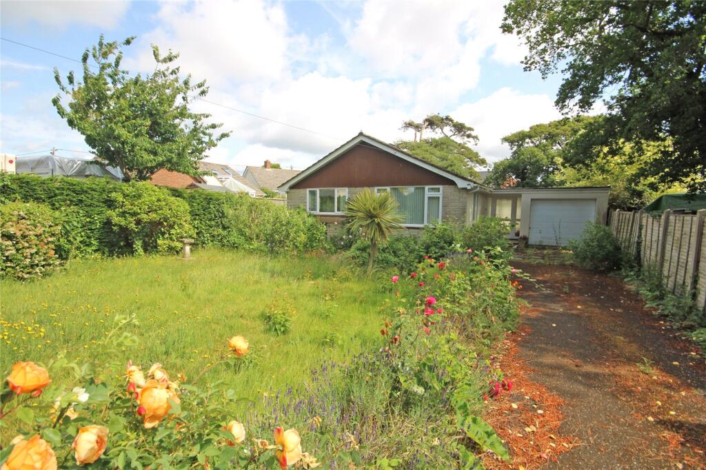 Seafield Close, Barton on Sea, New Milton, Hampshire, BH25