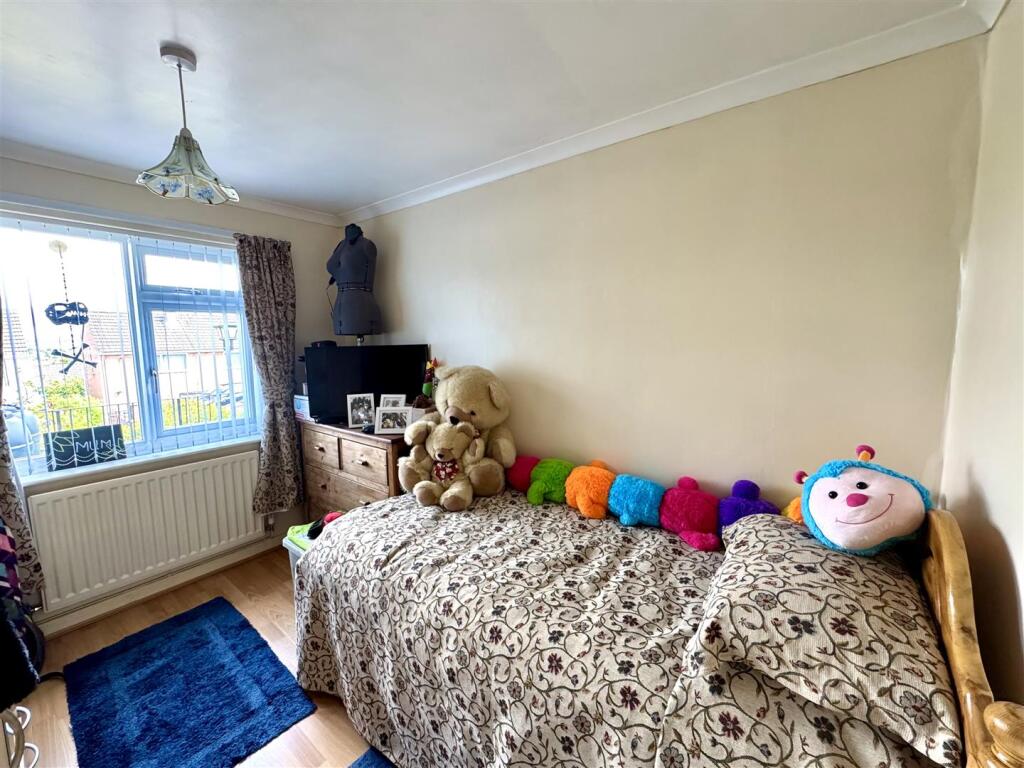 BEDROOM 3