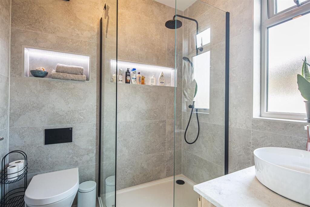 Ensuite