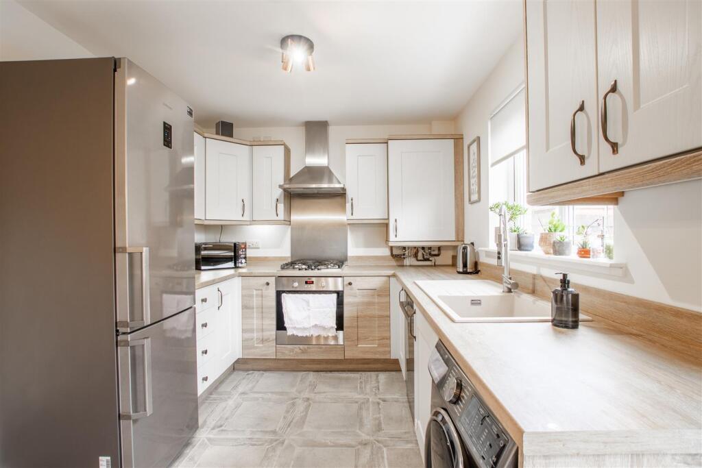 kitchen-2.jpg