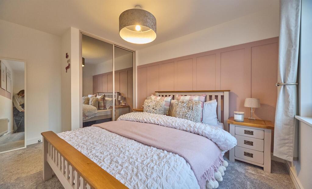 Notleyfield Close 6.jpg