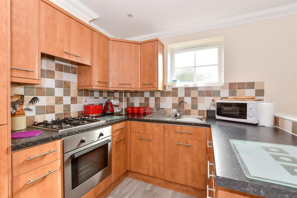 Kitchen/ Living Room