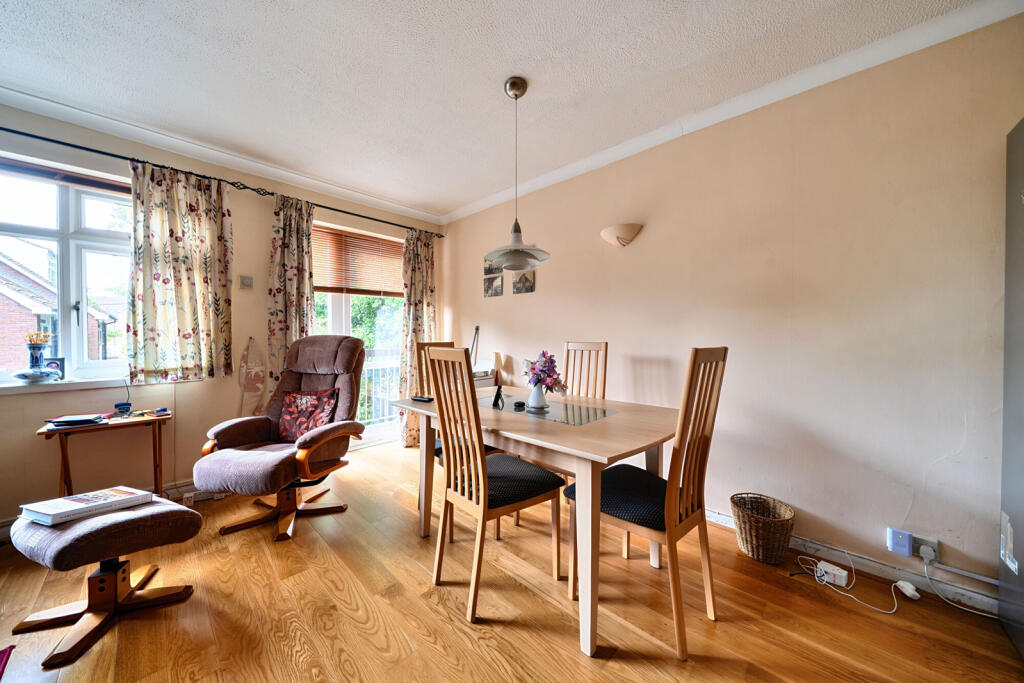 1306494-6-6846d8d...