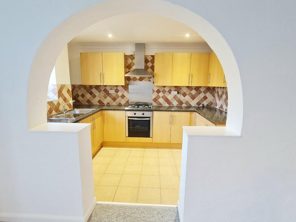 Arch to Kitchen