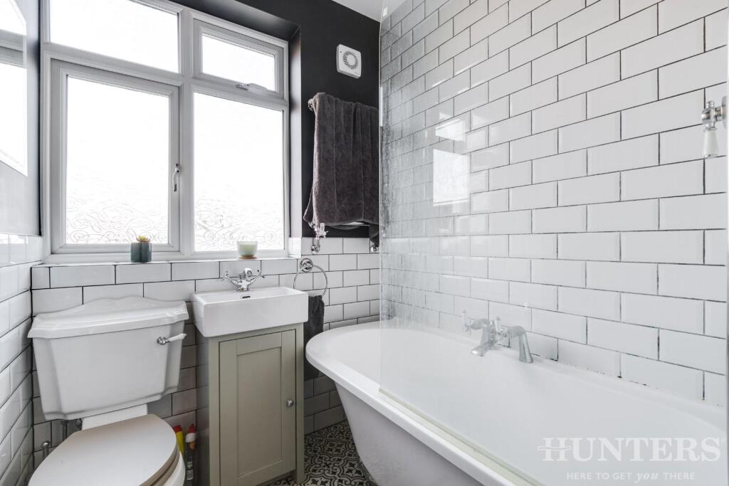 47 Brantwood Rd, London N17, UK-17.jpg