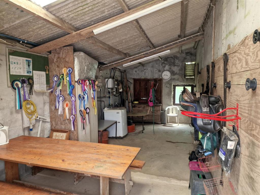 Tack Feed room