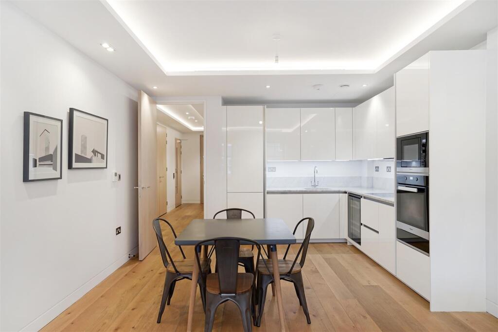 Charlotte Mews - Bruton Property