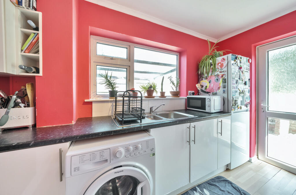 1304630-7-684c443...