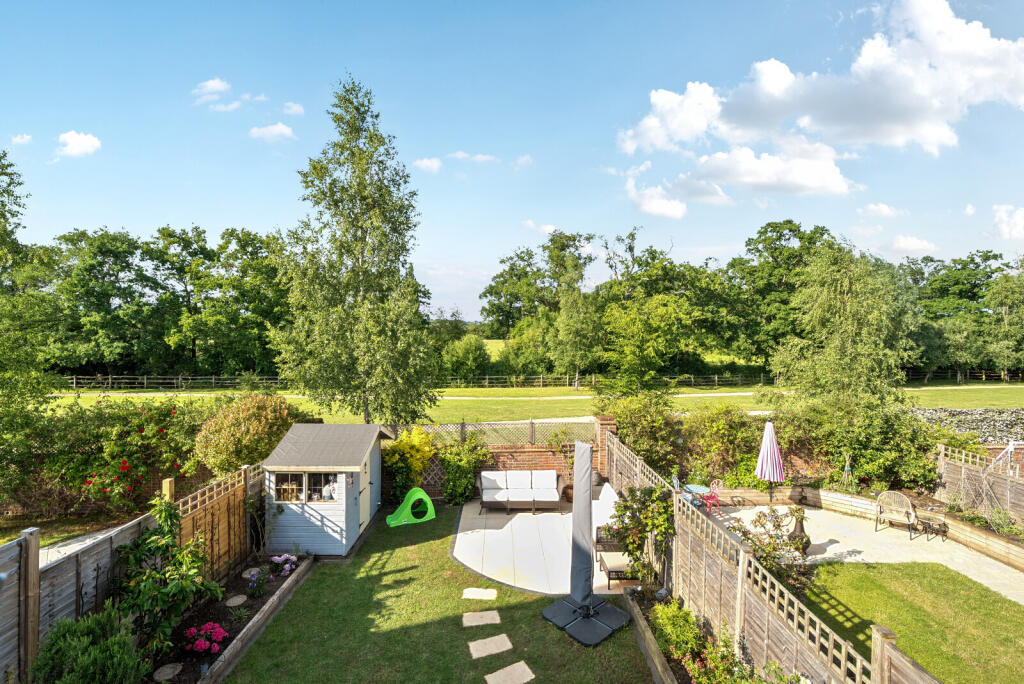 1306753-4-6849c12...