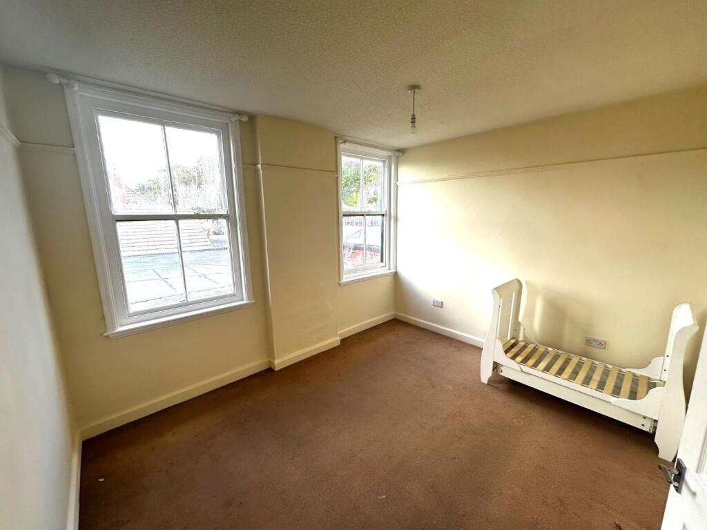 hollyhedge bedroom 2.jpeg