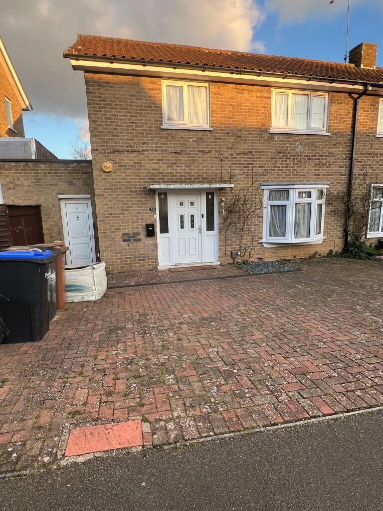 Avon Drive, Northampton, Northamptonshire, NN5