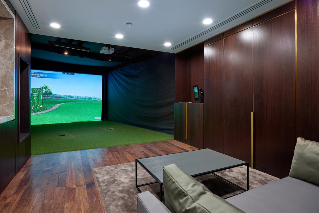 Golf simulation