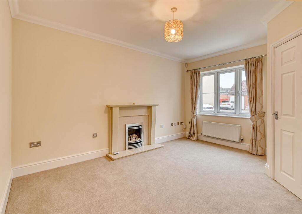 31 Wenlock Rise-9.jpg