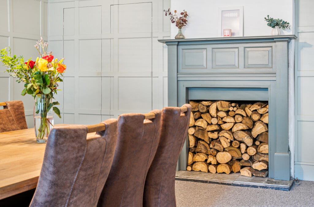 1318230-20-685ecd...