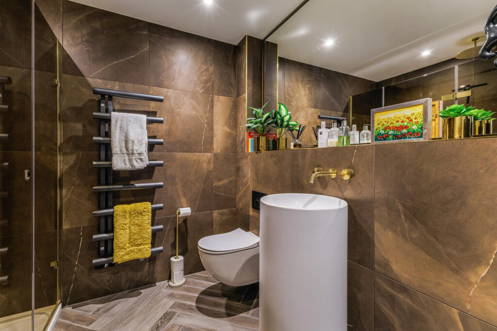Shower Room 1