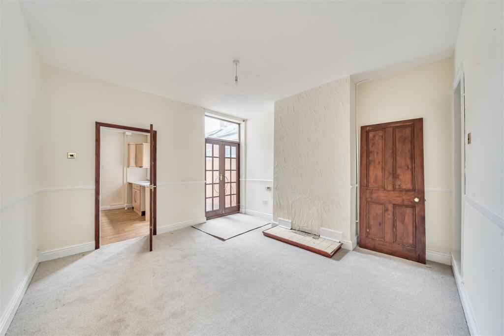 114 Main Street, Swannington