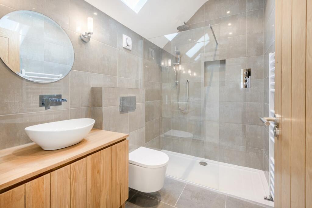 Master En-Suite