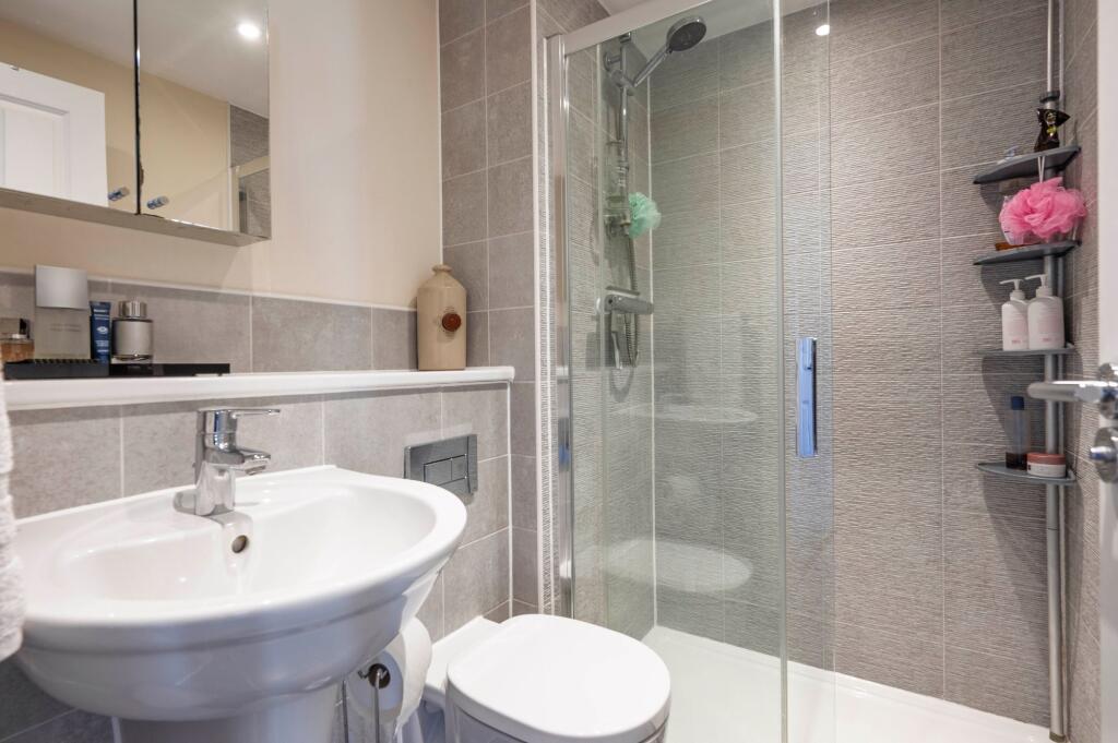 Bedroom One En-suite