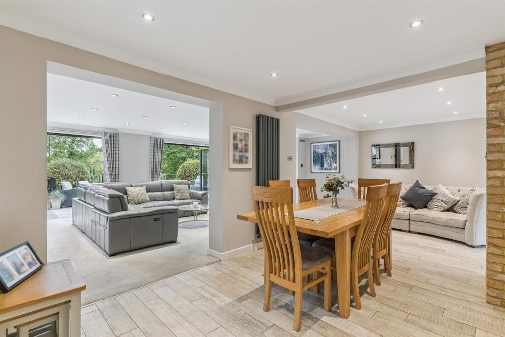 Family/Dining Room/Kitchen