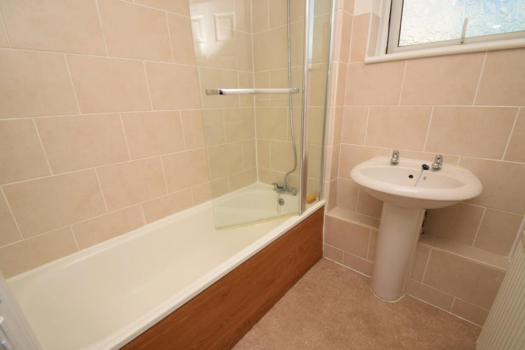6 - bathroom