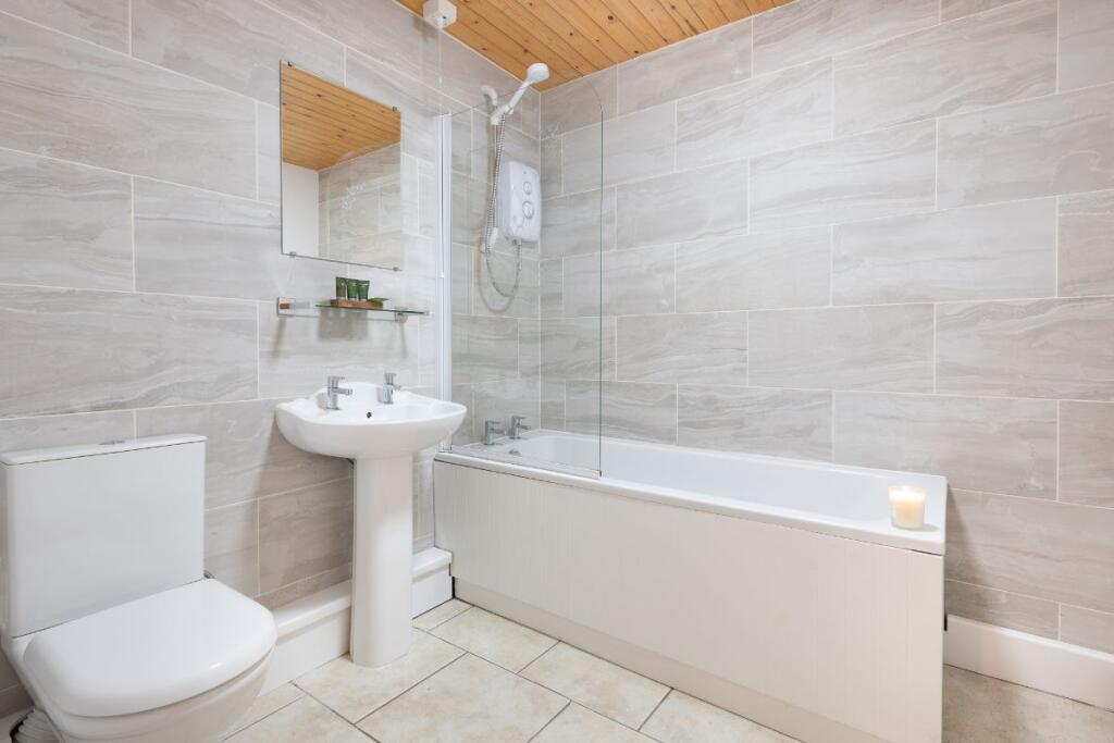 Byre - Bathroom