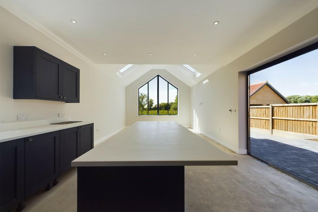 CAM01211G0-PR0081...